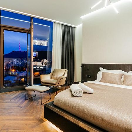 Meta Business Hotel By King David Tbilisi ภายนอก รูปภาพ