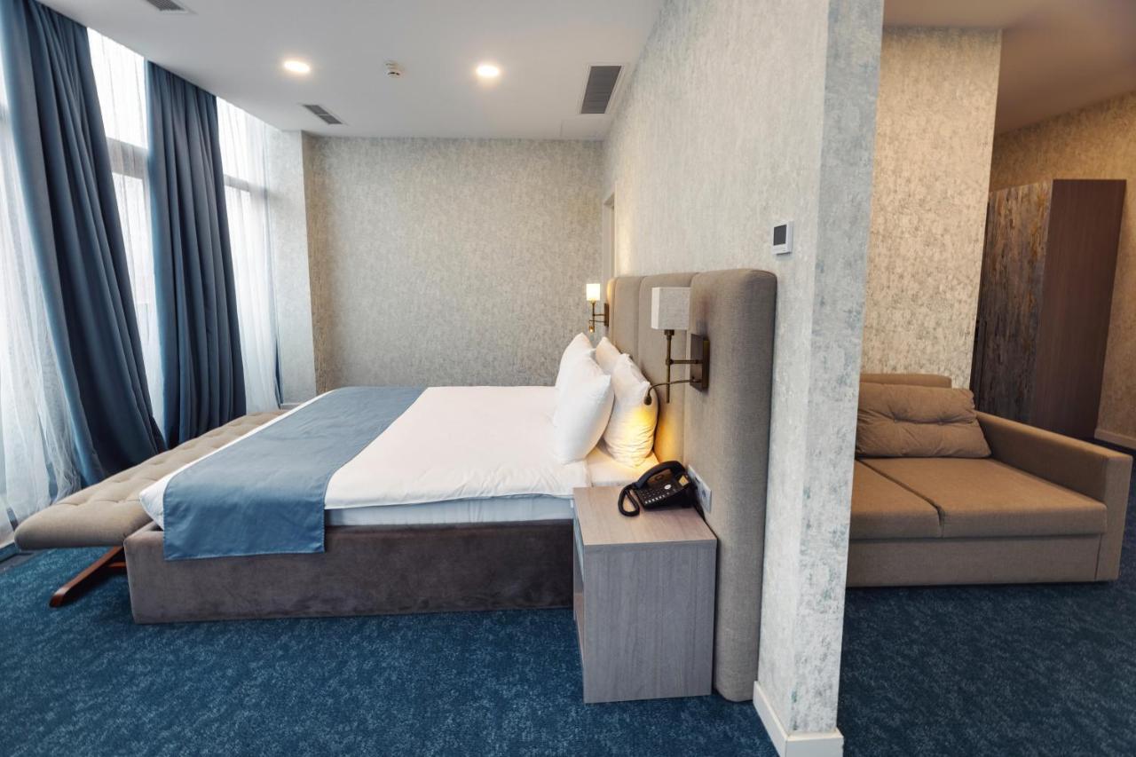 Meta Business Hotel By King David Tbilisi ภายนอก รูปภาพ